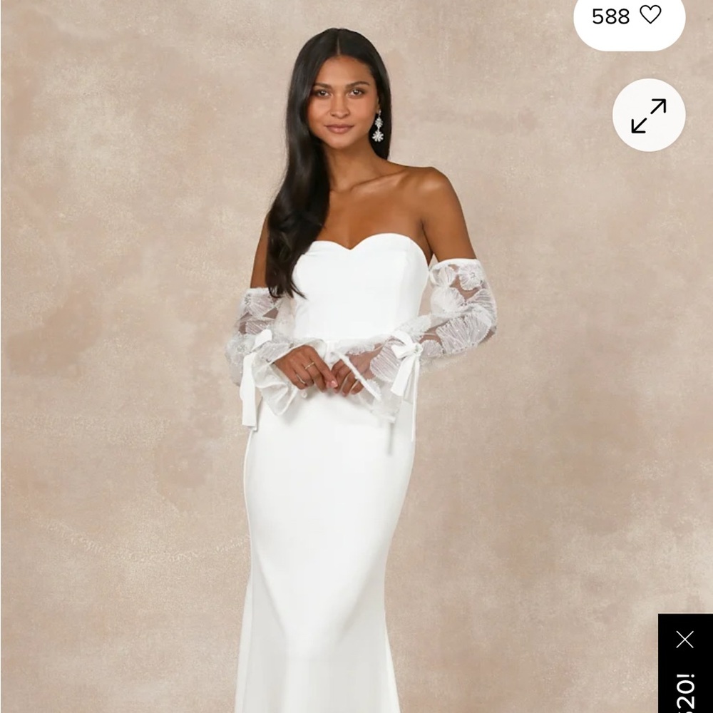 NWT Elegant White Off-Shoulder Wedding Dress
